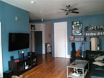 Rented by R New York