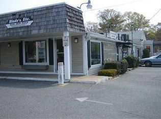 379 W Main St, Hyannis, MA 02601