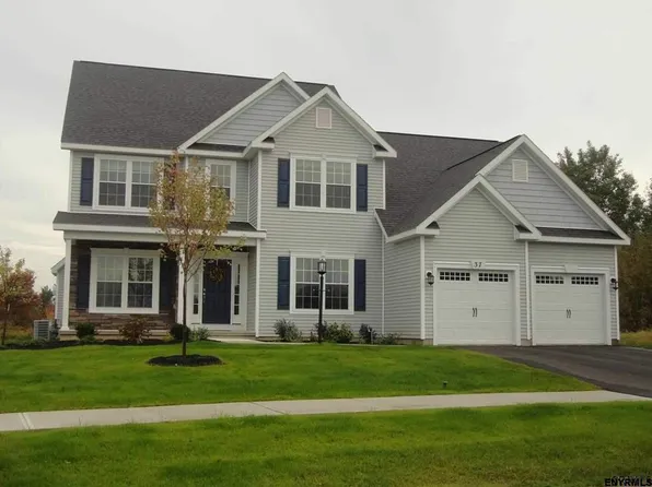 57 Haywood Ln, Rensselaer, NY 12144