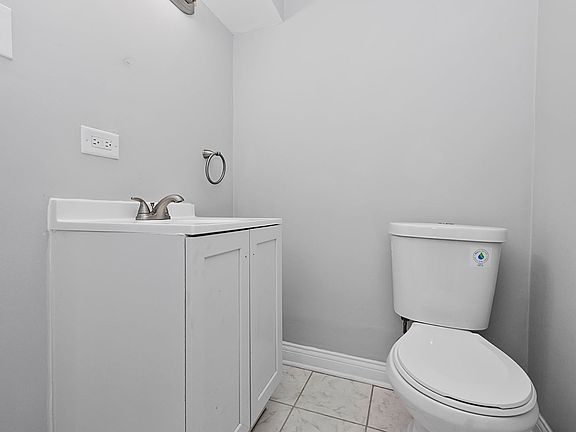 2nd image of 5116 S Indiana Ave #Cb7ab3160