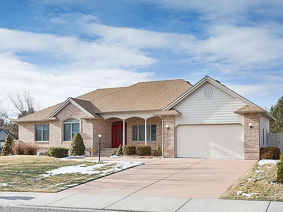 2nd image of 2604 Aspen Way