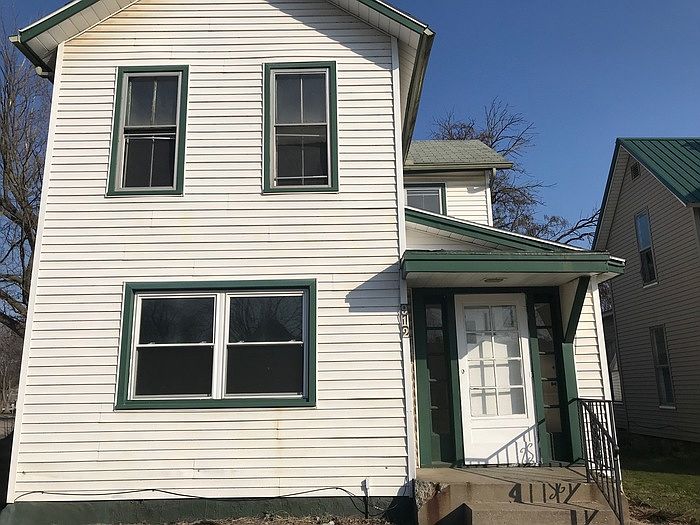 1st image of 912 W Franklin St