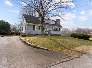 8 Penston Ave, Westerly, RI 02891