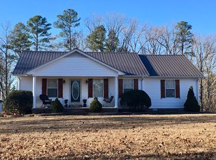 1121 Herbert Gallian Dr, Collinwood, TN 38485