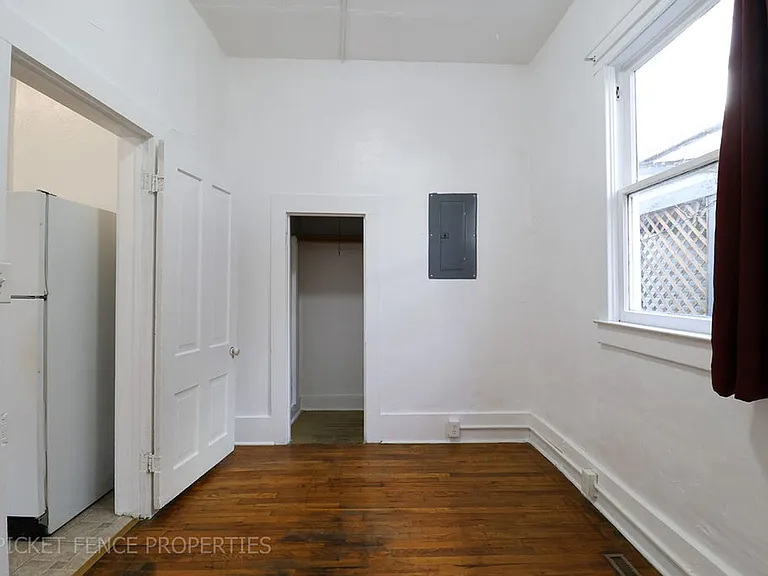 605 Mathews St — Photo 7