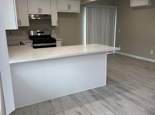 2035 Pomona Ave #103, Costa Mesa, CA 92627