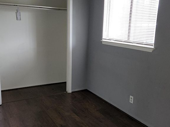5th image of 3414 W Martin St #106