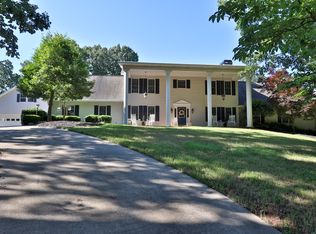 2425 Thompson Mill Rd, Gainesville, GA 30506