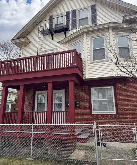 33 Potter St #31 — Photo 43