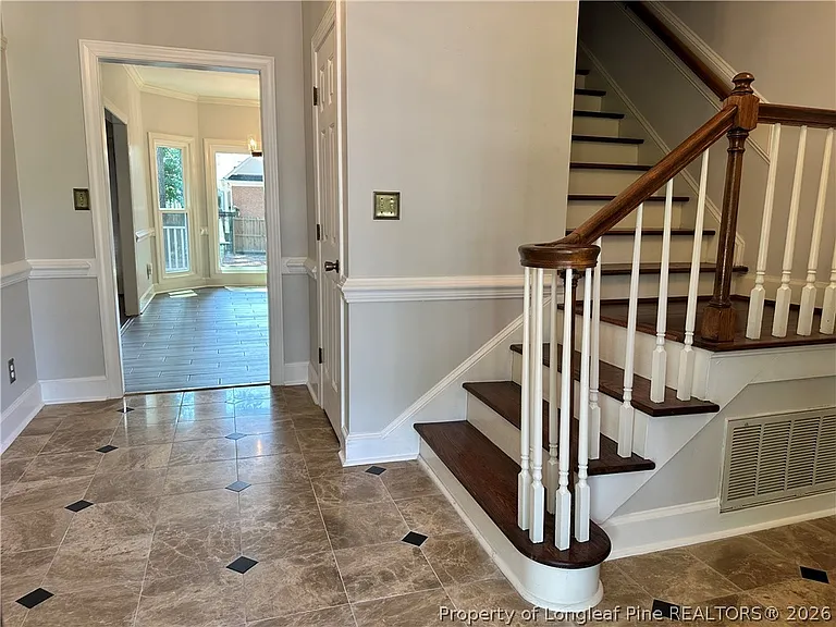 493 Kingsford Rd — Photo 3