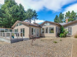 1128 SW 17th St, Lincoln City, OR 97367