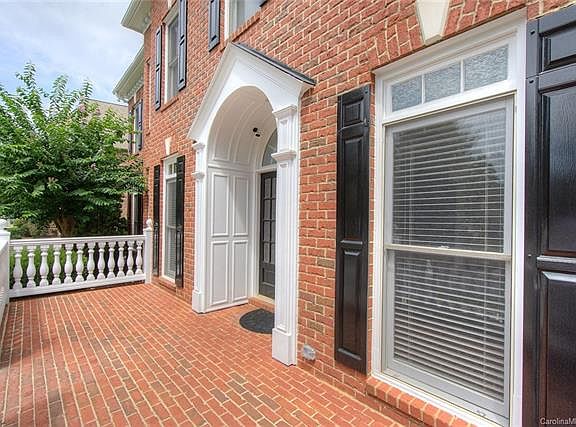 3rd image of 3019 Stanbury Dr