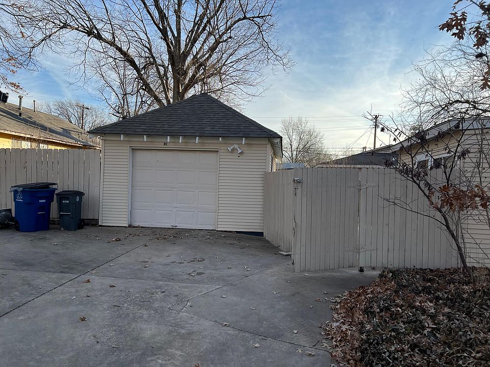 2nd image of 3501 E 37th St S