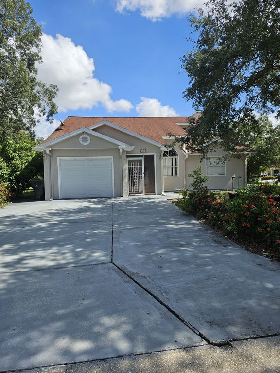 1250 Deer Hollow Blvd - Property Image