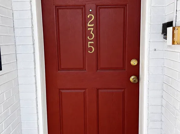 235 Chester St Front 2, Front Royal, VA 22630