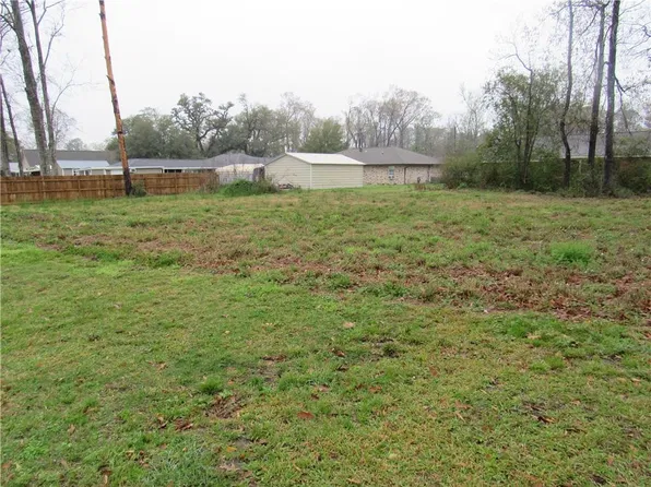 W Magnolia St, Ponchatoula, LA 70454