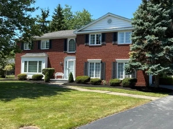 127 Troy View Ln, Williamsville, NY 14221
