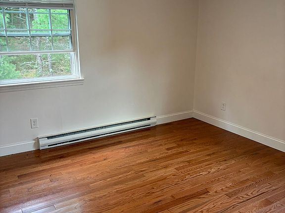 4th image of 217 Beaver Dam Rd #8B