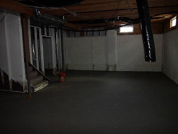 3rd image of 6565 Madison Ave