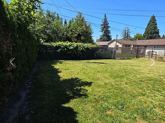 2nd image of 1010 & 1012 SE 21st Ave #1012