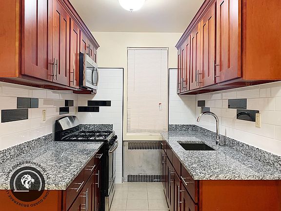 2nd image of 15311 88th Ave #18-L1