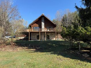 2093 Gambetta Rd, Galax, VA 24333