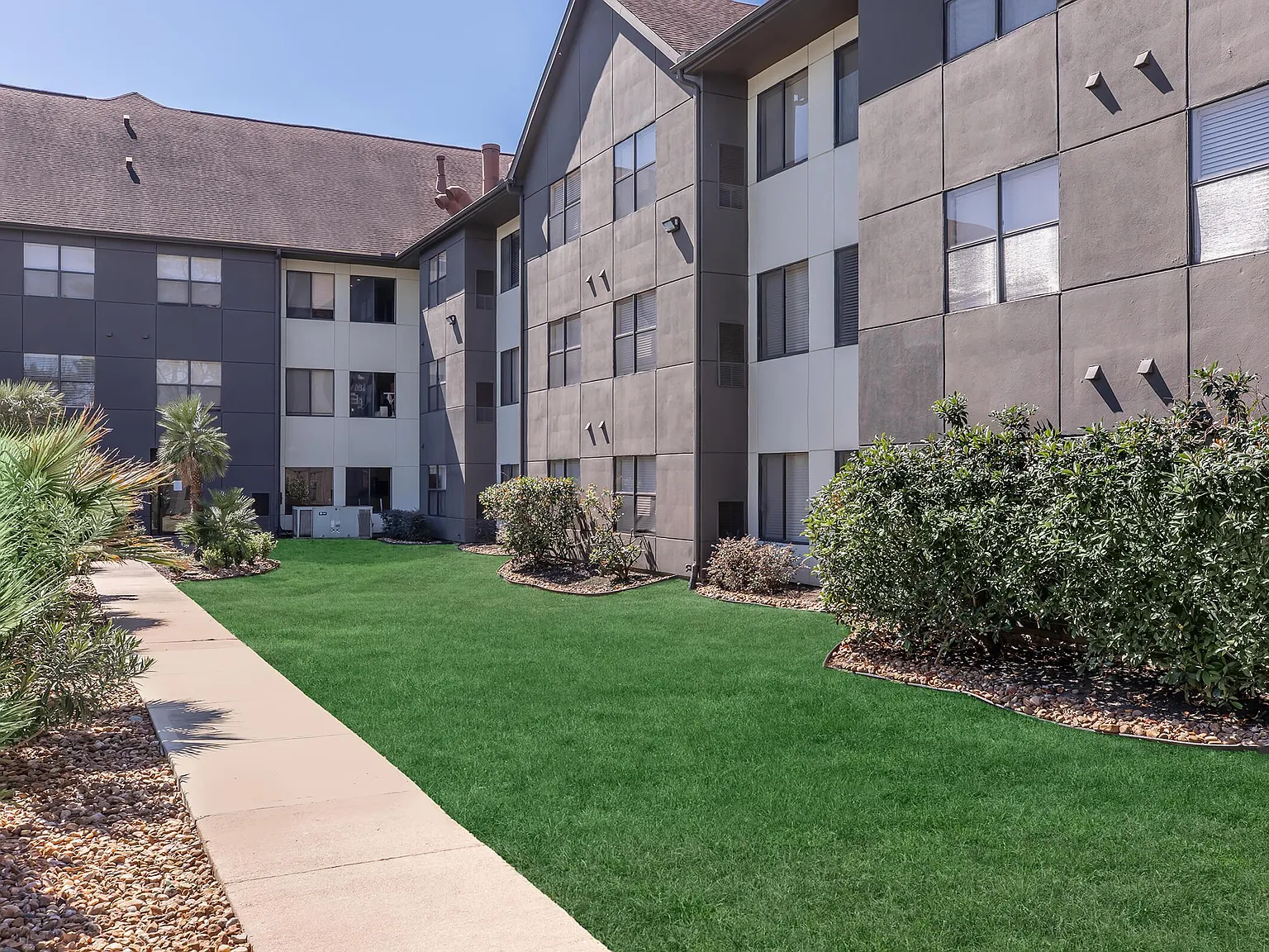 Perla 249 Apartments — Photo 4