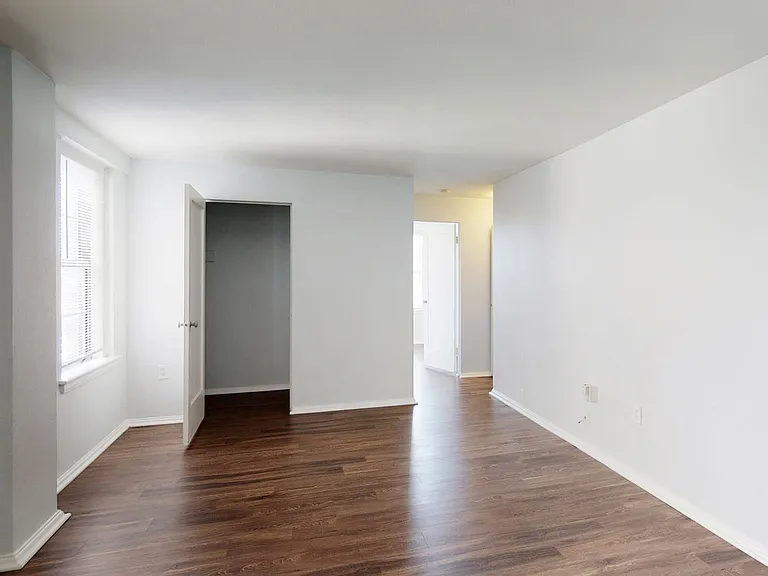 Dining/Living room