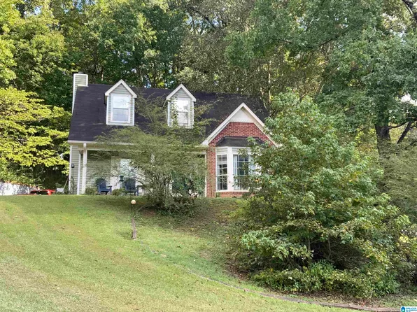 125 Carriage Dr, Maylene, AL 35114