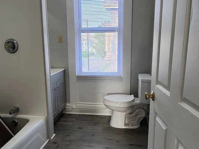 44 Chestnut St #1 — Photo 11