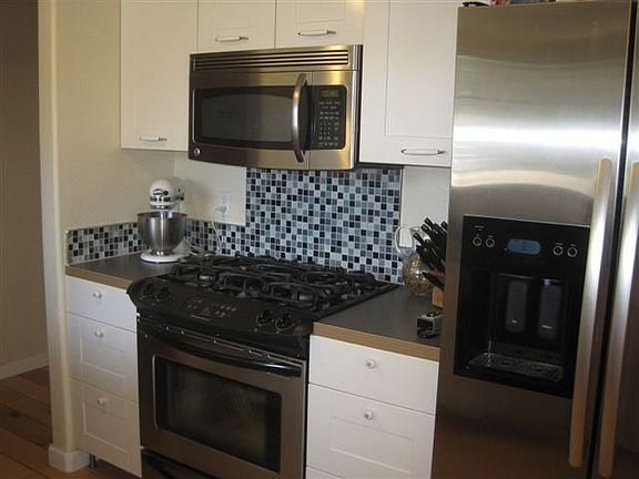 5th image of 1015 Linier Ct