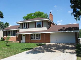 1612 72nd Ave N, Brooklyn Center, MN 55430