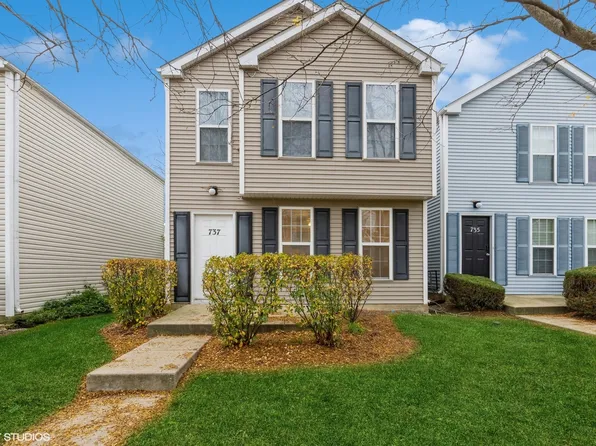 737 Serendipity Dr, Aurora, IL 60504