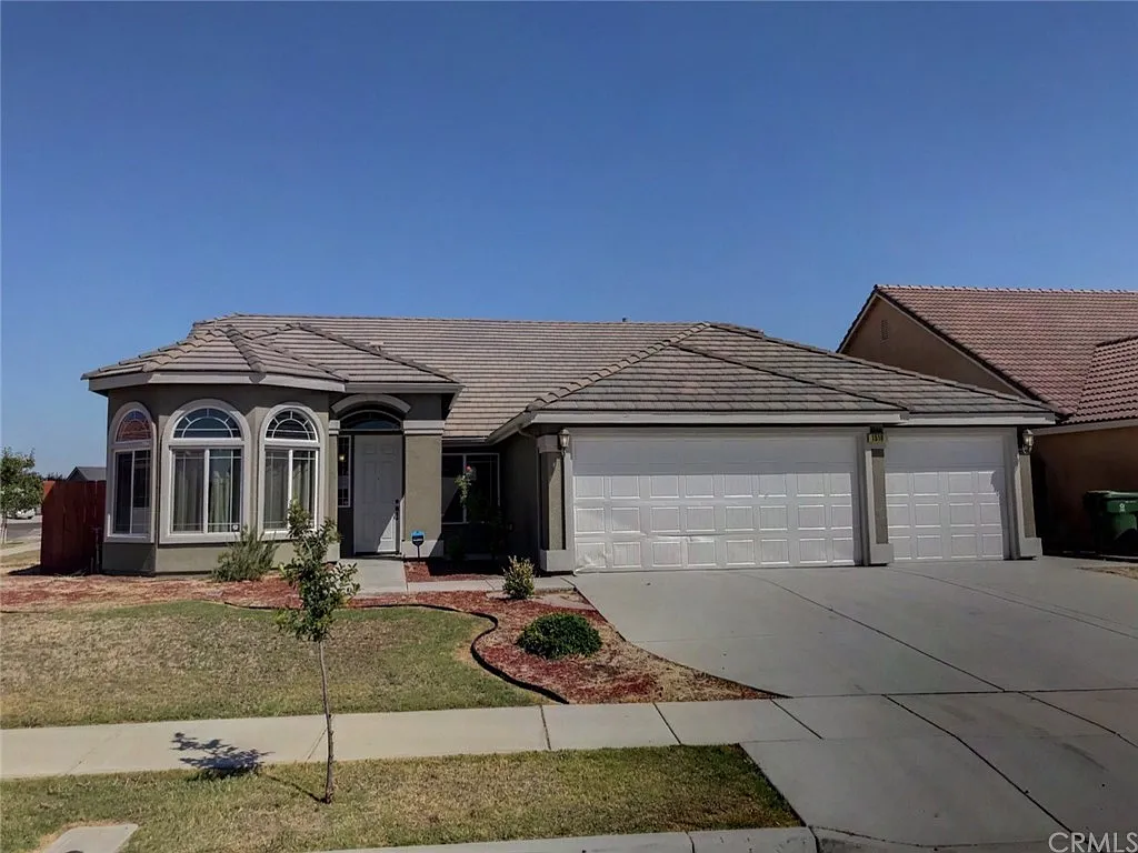 1519 Sherwood Ct photo 1