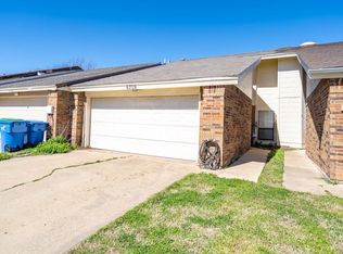 6709 Ports O Call Dr, Rowlett, TX 75088