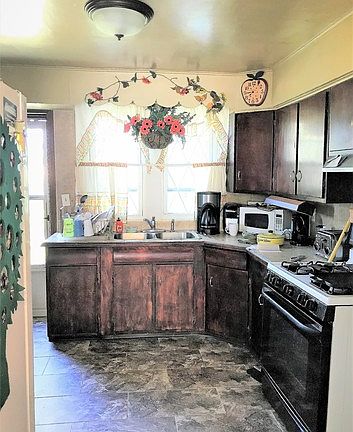 2nd image of 11036 W Grand Ave