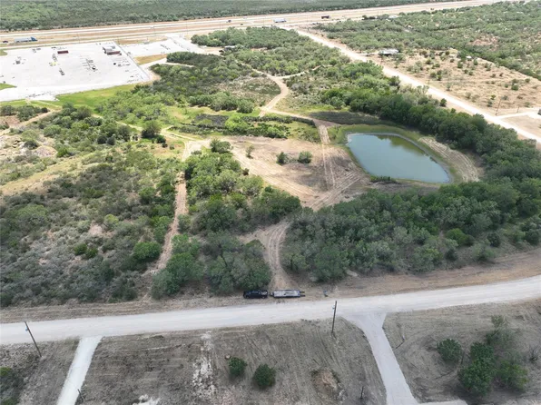 116 Private Road Frio Estates Dr, Moore, TX 78057