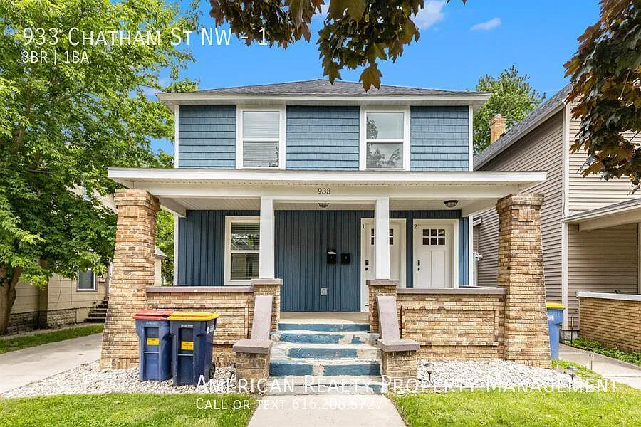 933 Chatham St NW — Photo 1
