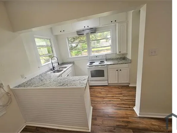 51 Gulf St, Chickasaw, AL 36611