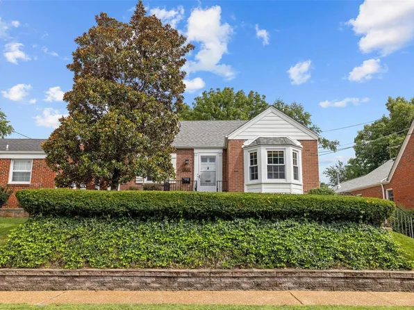 8843 Bridgeport Ave, Saint Louis, MO 63144