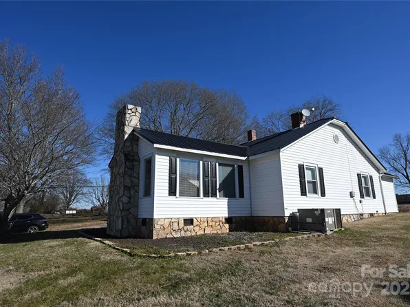 9 N 11th Ave, Maiden, NC 28650