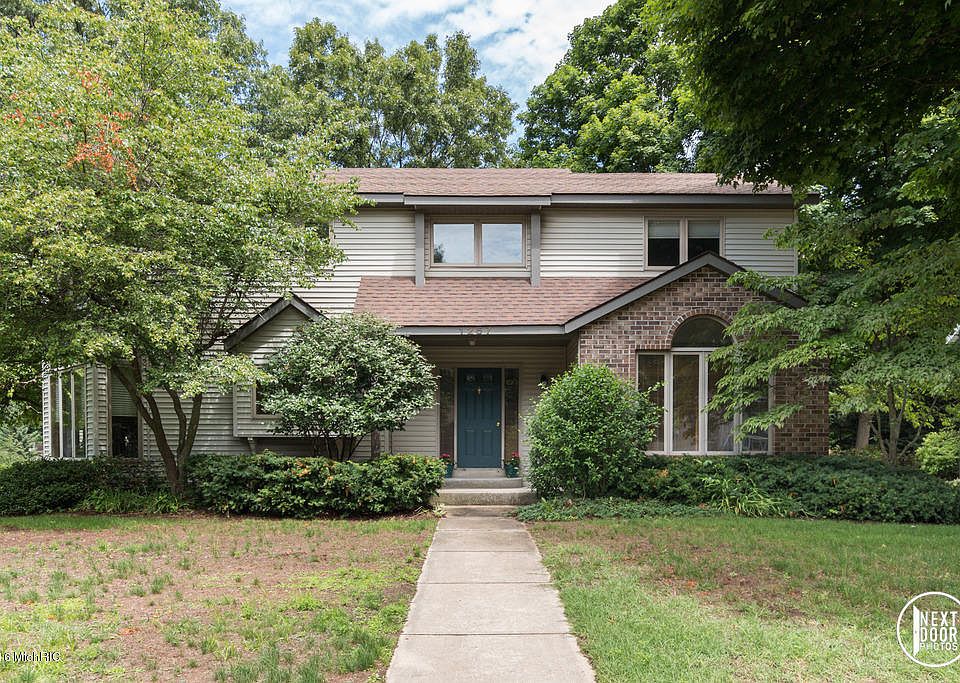 1st image of 1267 Heather Ct