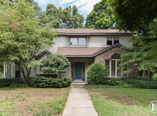 1267 Heather Ct, Holland, MI 49423