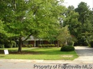 2213 Westhaven Dr, Fayetteville, NC 28303