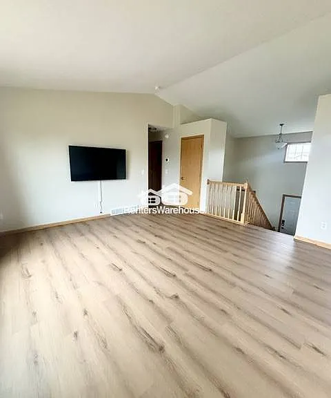 605 7th Ave SW — Photo 4