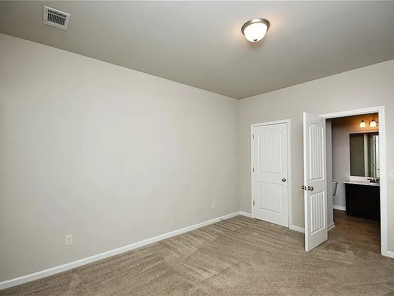 7490 Silk Tree Point — Photo 14