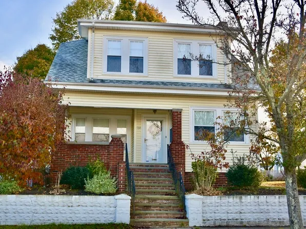 550 Allen St, New Bedford, MA 02740