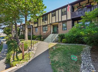 911 Sierra Vista Ln, Valley Cottage, NY 10989