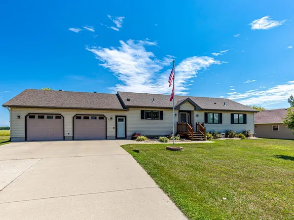 906 Lund Ave S, Glyndon, MN 56547