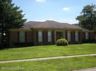 4018 Riveroaks Cir, Louisville, KY